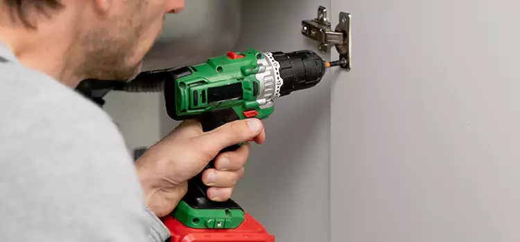 Commercial Door Hinge Repair North Lynnwood