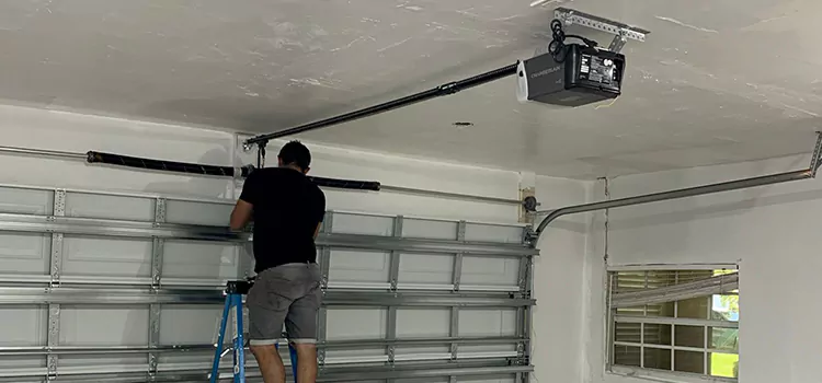 Garage Door Opener Repair Near Me in North Lynnwood, WA